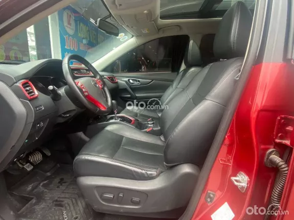 Nissan X trail 2.5 SV 4WD Premium 2018 - 1 chủ chạy từ đầu - Có Bank 70%