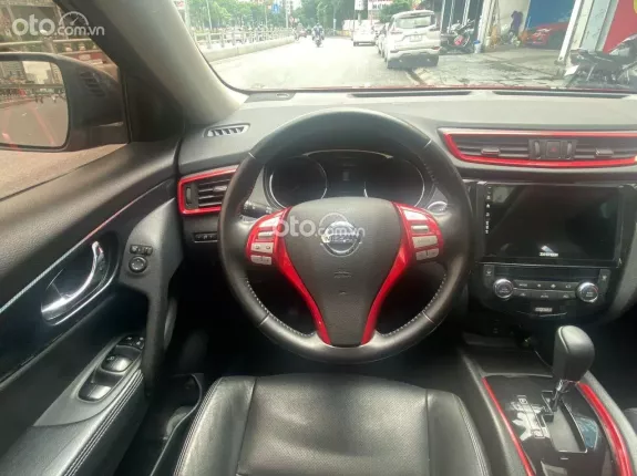 Nissan X trail 2.5 SV 4WD Premium 2018 - 1 chủ chạy từ đầu - Có Bank 70%