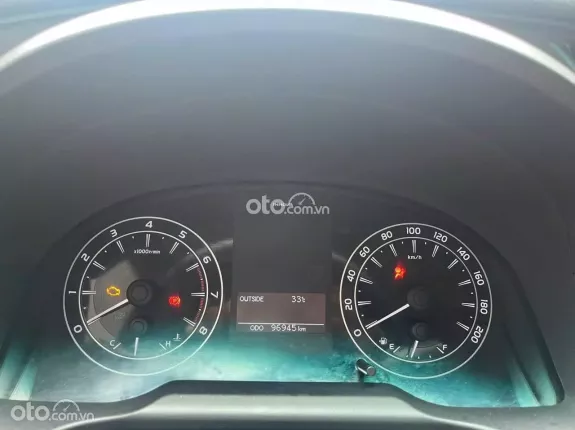 Toyota Innova 2.0E 2018 - Số sàn một chủ đi chuẩn 9 vạn kilomet