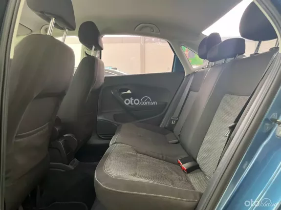 Volkswagen Polo 1.6 Sedan 2016 - Sang trọng và an toàn