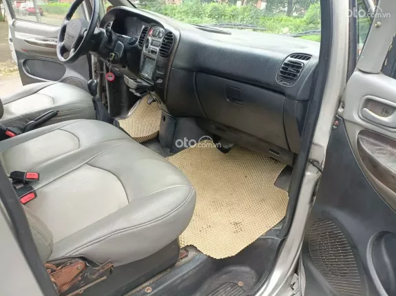 Hyundai Starex 2006 - Máy móc nổ êm ru số sàn