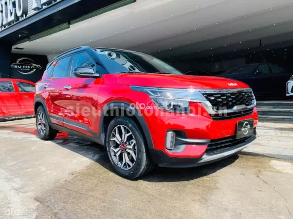 Kia Seltos 1.4 Luxury 2022 - Màu đỏ cực đẹp, lên đèn bi đèn gầm, cam 360°, màn hình Gotech, lên ghế điện