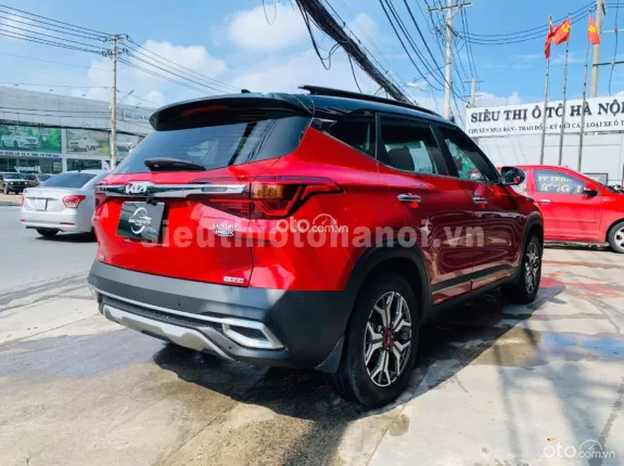 Kia Seltos 1.4 Luxury 2022 - Màu đỏ cực đẹp, lên đèn bi đèn gầm, cam 360°, màn hình Gotech, lên ghế điện