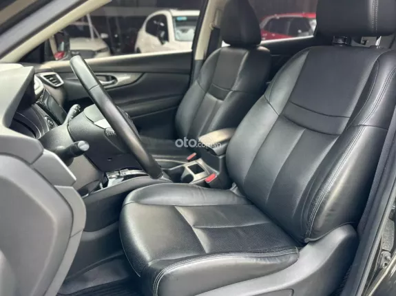 Nissan X trail 2.0 SL 2WD Premium 2017 - Giá tốt giao ngay, hỗ trợ test hãng, hỗ trợ trả góp lãi suất ưu đãi