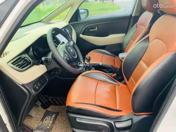 Kia Rondo 2.0 GMT 2020 - Kia Rondo 2.0 MT