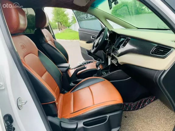 Kia Rondo 2.0 GMT 2020 - Kia Rondo 2.0 MT