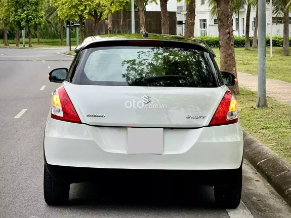 Suzuki Swift 1.4 AT 2016 - Xe 1 chủ từ mới, giá tốt, hỗ trợ trả góp lãi suất ưu đãi