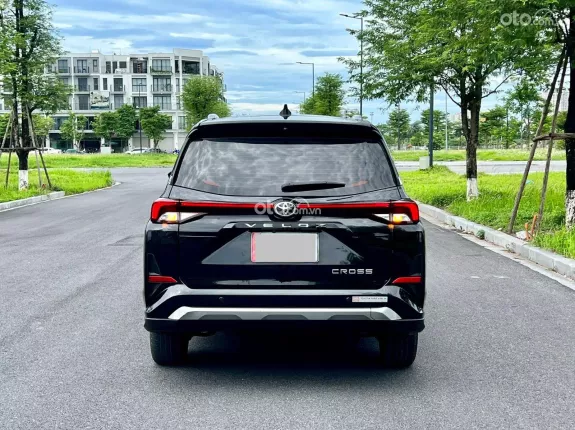 Toyota Veloz Cross 1.5 CVT 2022 - Xe 7 chỗ rộng rãi phù hợp ae chạy dv