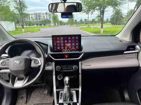 Toyota Veloz Cross 1.5 CVT 2022 - Xe 7 chỗ rộng rãi phù hợp ae chạy dv