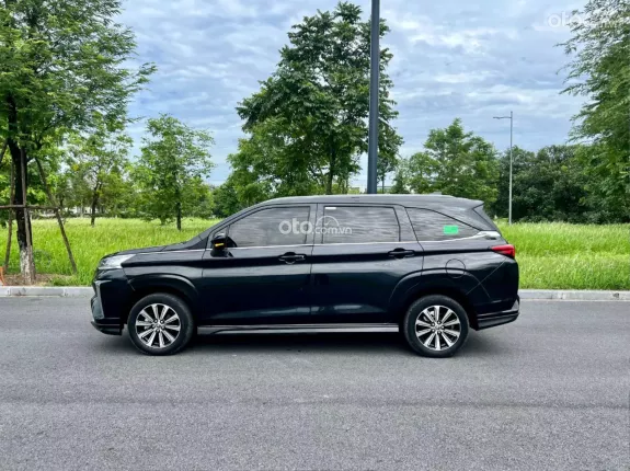 Toyota Veloz Cross 1.5 CVT 2022 - Xe 7 chỗ rộng rãi phù hợp ae chạy dv