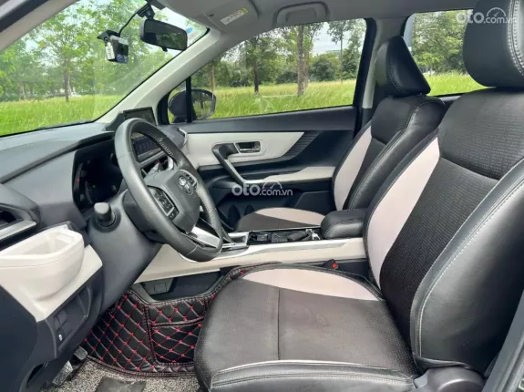Toyota Veloz Cross 1.5 CVT 2022 - Xe 7 chỗ rộng rãi phù hợp ae chạy dv