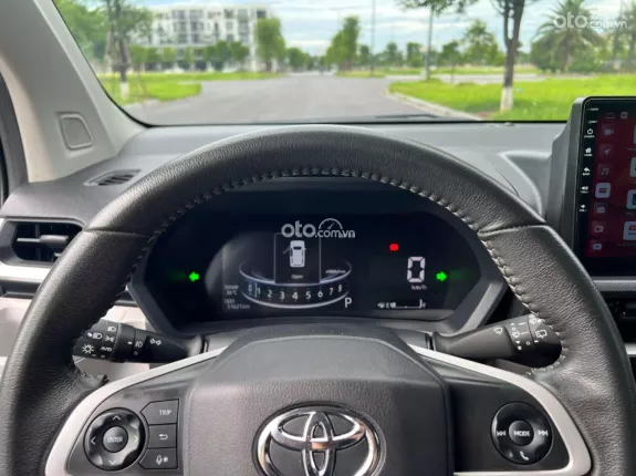 Toyota Veloz Cross 1.5 CVT 2022 - Xe 7 chỗ rộng rãi phù hợp ae chạy dv