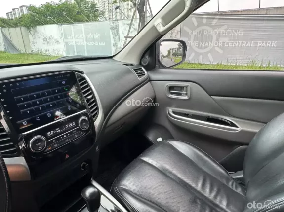 Mitsubishi Triton 4×2 AT MIVEC 2018 - Mitsubishi Triton Premium Mivec 2018