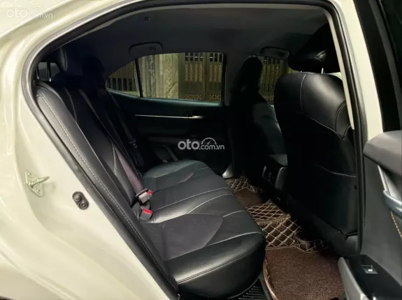 Toyota Camry 2.0G 2021 - Giá Còn Cực Tốt