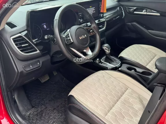 Kia Seltos 1.4 Luxury 2021 - 590 triệu