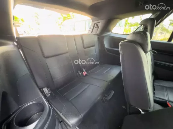 Ford Everest Titanium 2.0 AT 4x2 2020 - Màu đen biển thành phố có xuất hóa đơn