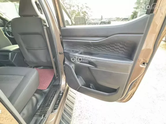 Ford Ranger XLS 2.0L HP 4x4 6AT 2022 - Màu nâu 2 cầu số tự động còn bảo hành hãng