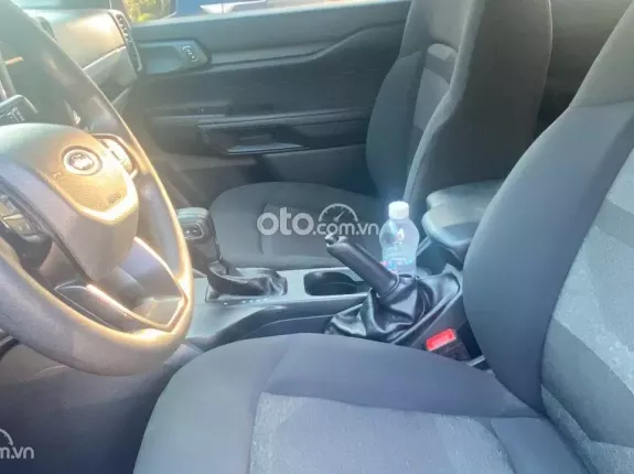 Ford Ranger XLS 2.0L HP 4x4 6AT 2022 - Màu nâu 2 cầu số tự động còn bảo hành hãng