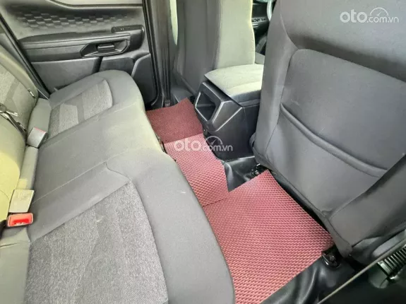 Ford Ranger XLS 2.0L HP 4x4 6AT 2022 - Màu nâu 2 cầu số tự động còn bảo hành hãng