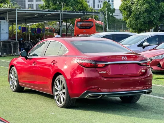 Mazda 6 2.0 Premium 2022 - Giá Còn Cực Tốt