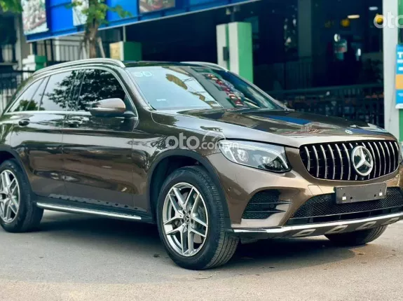 Mercedes-Benz GLC 300 4Matic 2017 - Giá 1 tỷ 030 triệu