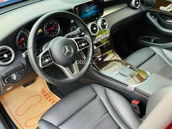 Mercedes-Benz GLC 200 2021 - Giá 1 tỷ 380 triệu
