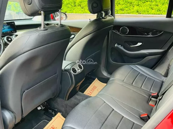 Mercedes-Benz GLC 200 2021 - Giá 1 tỷ 380 triệu
