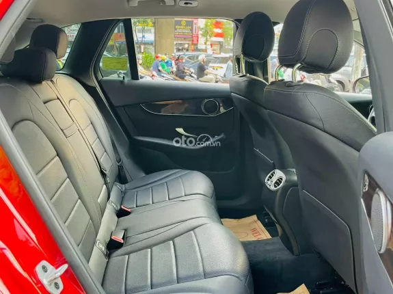 Mercedes-Benz GLC 200 2021 - Giá 1 tỷ 380 triệu