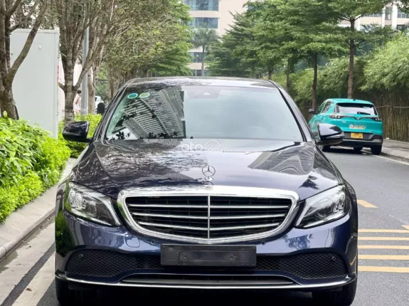Mercedes-Benz C200 Exclusive 2021 - Giá 1 tỷ 120 triệu