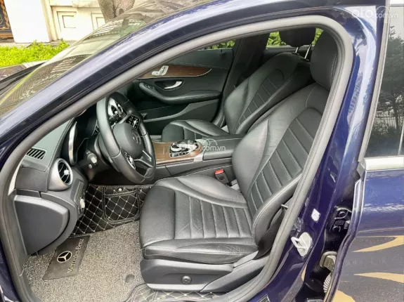 Mercedes-Benz C200 Exclusive 2021 - Giá 1 tỷ 120 triệu