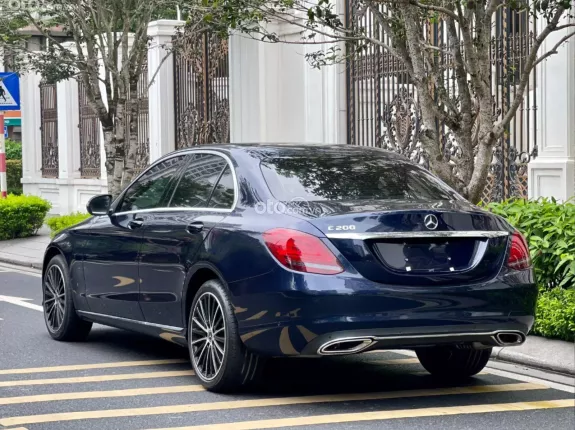 Mercedes-Benz C200 Exclusive 2021 - Giá 1 tỷ 120 triệu