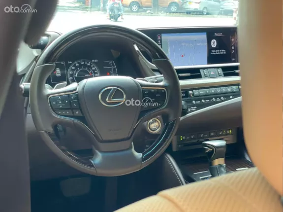 Lexus ES 250 2020 - Giá 2 tỷ 050 triệu