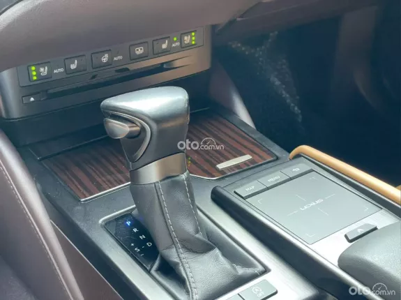 Lexus ES 250 2020 - Giá 2 tỷ 050 triệu