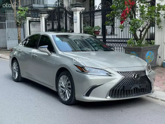 Lexus ES 250 2020 - Giá 2 tỷ 050 triệu