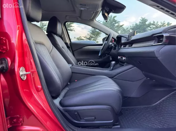 Mazda 6 2.0L Luxury 2022 - Giá Còn Cực Tốt