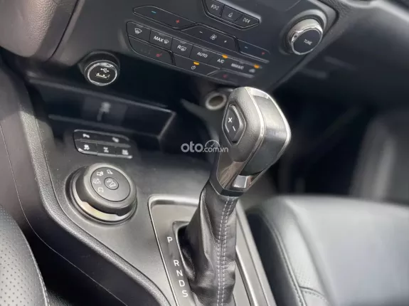 Ford Everest 2.0L ST5 10AT 4x4 Titanium 2020 - 2 cầu bản full nhập khẩu 7v xịn full lịch sử hãng