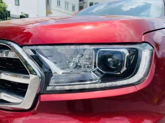 Ford Everest 2.0L ST5 10AT 4x4 Titanium 2020 - 2 cầu bản full nhập khẩu 7v xịn full lịch sử hãng