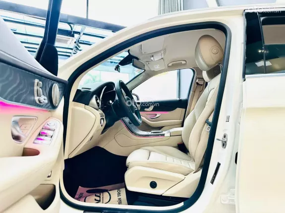 Mercedes-Benz GLC 200 4Matic 2022 - Bảo dưỡng đầy đủ, máy móc zin nguyên