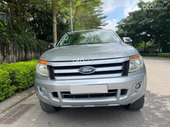 Ford Ranger XLT 2.5 4X4 AT 2012 - Về sẵn em này siêu êm chủ mới chỉ về việc chạy luôn