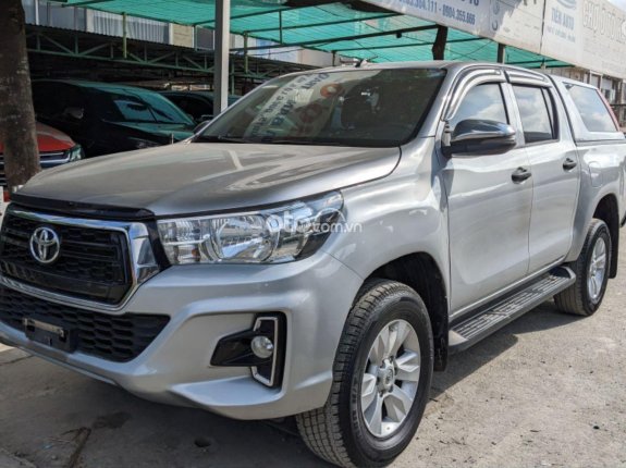 Toyota Hilux 2.4E 4×2 AT 2018 - Xe chất, máy gầm nguyên bản, chưa sửa chữa