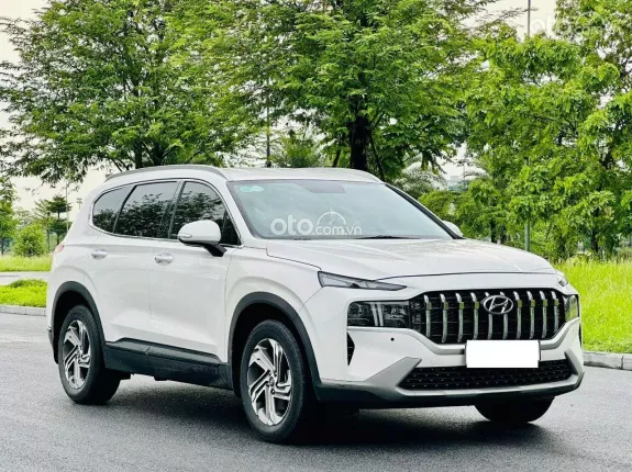 Hyundai Santa Fe 2.4L Xăng Tiêu chuẩn 2022 - Giá thương lượng