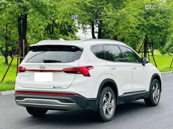 Hyundai Santa Fe 2.4L Xăng Tiêu chuẩn 2022 - Giá thương lượng