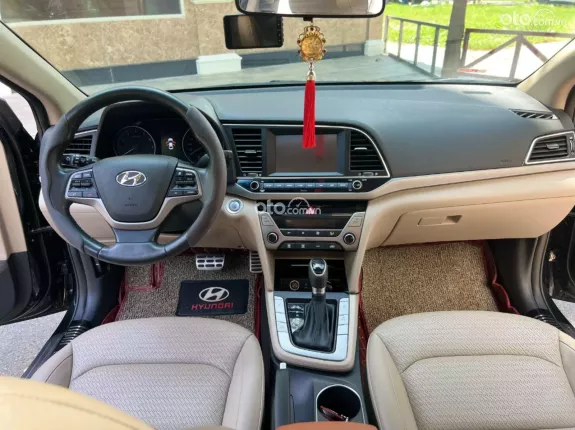 Hyundai Elantra   2.0 AT 2018 - Hỗ trợ test hãng có văn bản