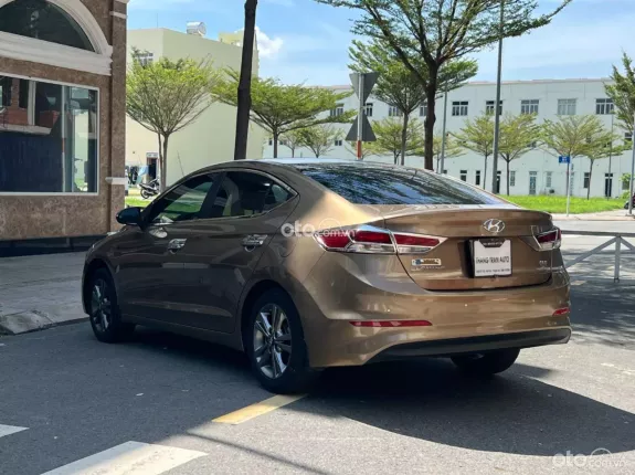 Hyundai Elantra 2016 - Xe siêu đẹp