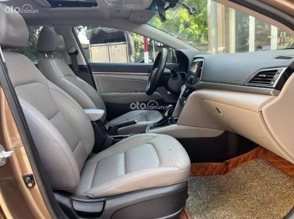 Hyundai Elantra 2016 - Xe siêu đẹp