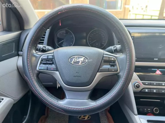 Hyundai Elantra 2016 - Xe siêu đẹp