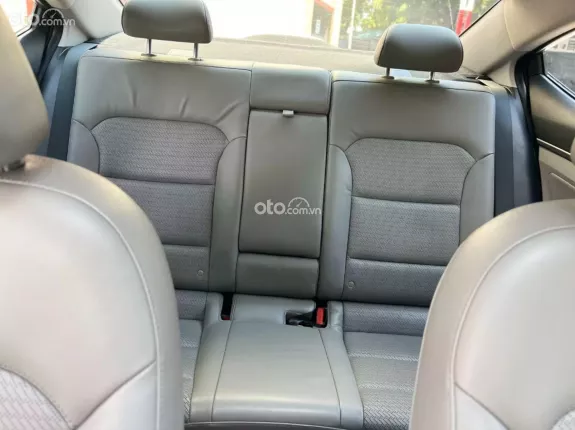 Hyundai Elantra 2016 - Xe siêu đẹp