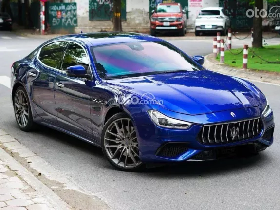 Maserati Ghibli GrandSport 2018 - Chạy 9.900 miles