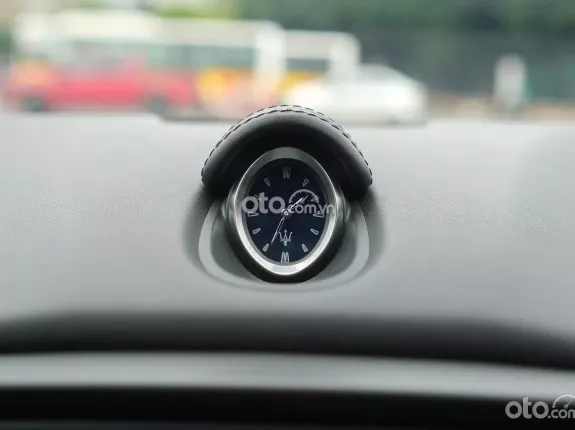 Maserati Ghibli GrandSport 2018 - Chạy 9.900 miles