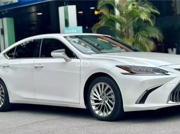 Lexus ES 250 2019 - Giá 1 tỷ 880 triệu